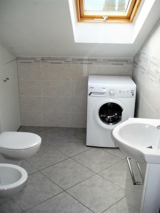 Boschetto Apartment Riva del Garda Luaran gambar
