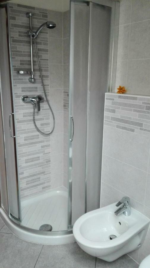 Boschetto Apartment Riva del Garda Luaran gambar