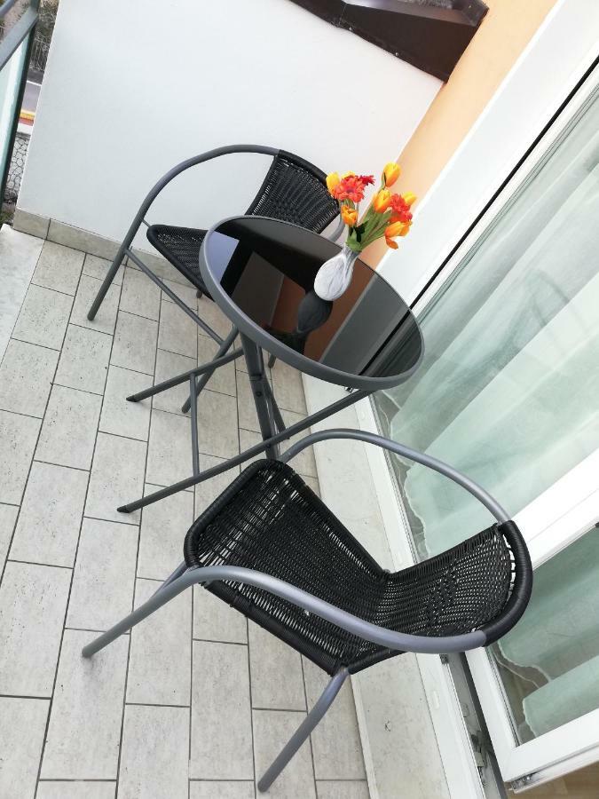 Boschetto Apartment Riva del Garda Luaran gambar